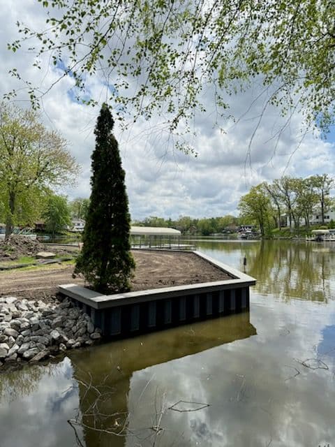 Gallery photos for Expert Seawall Installation and Dock Refinishing in Lake Dalecarlia: Image #3