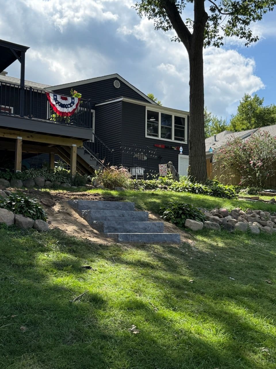 Gallery photos for Beautiful Concrete Steps Elevate Lakeside Living: Image #1